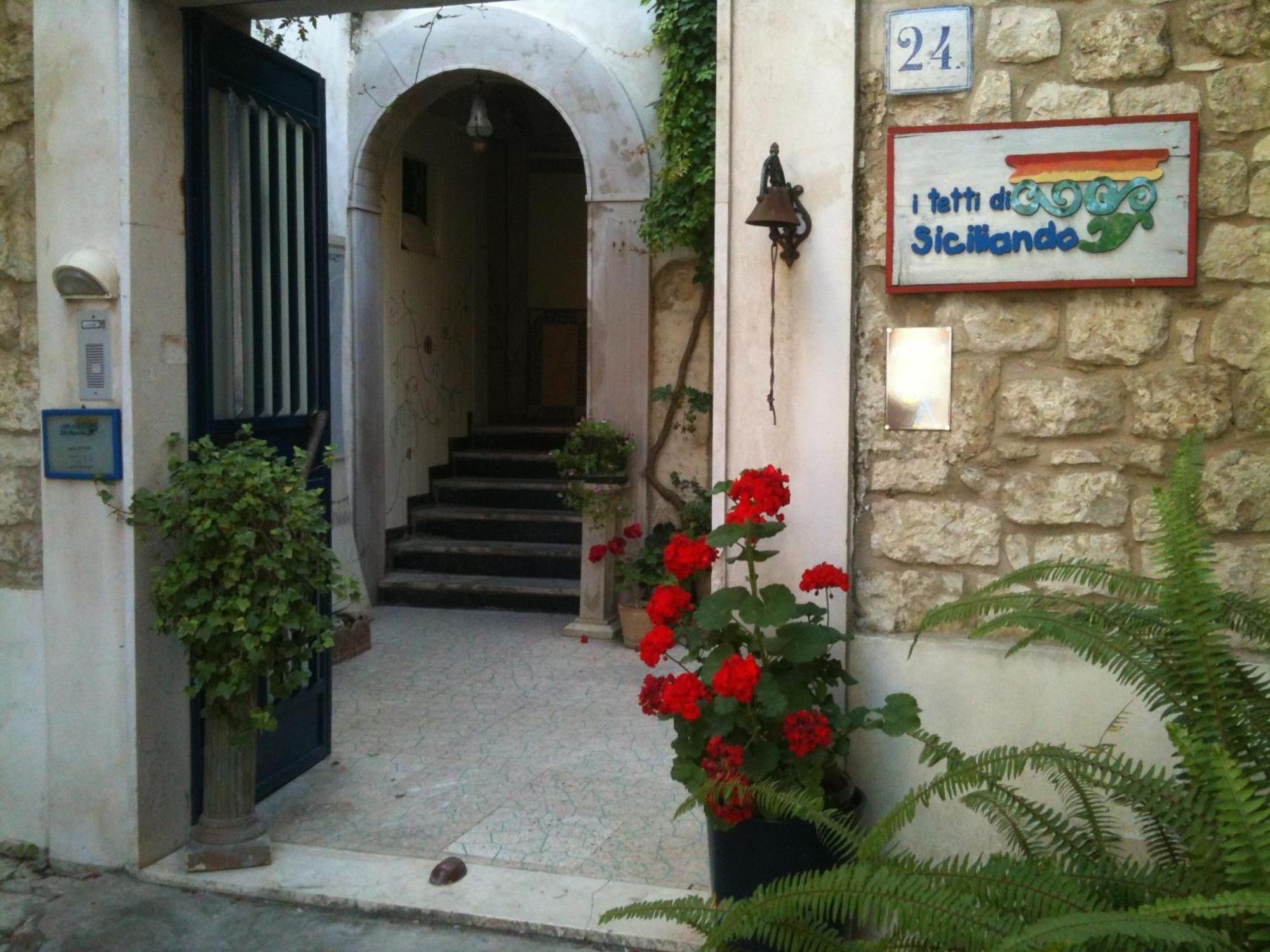 Bed and Breakfast I Tetti Di Siciliando Modica Exterior foto