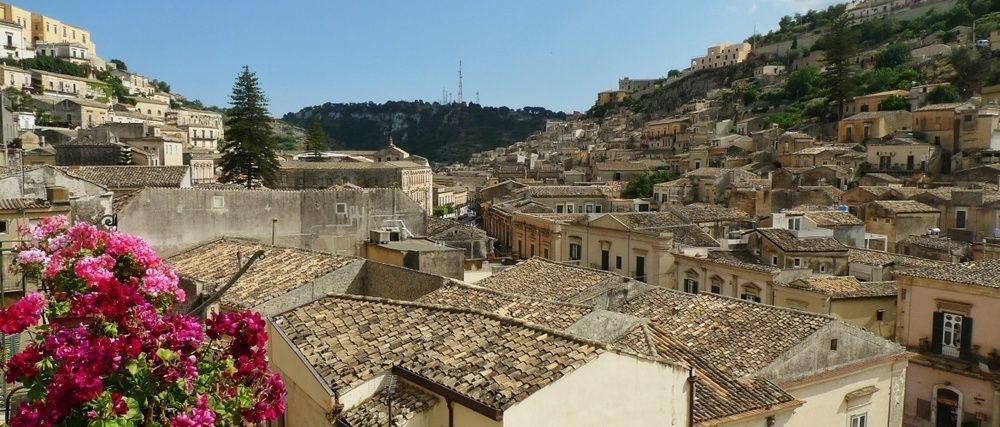 Bed and Breakfast I Tetti Di Siciliando Modica Exterior foto