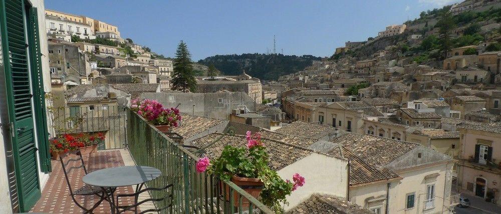 Bed and Breakfast I Tetti Di Siciliando Modica Exterior foto