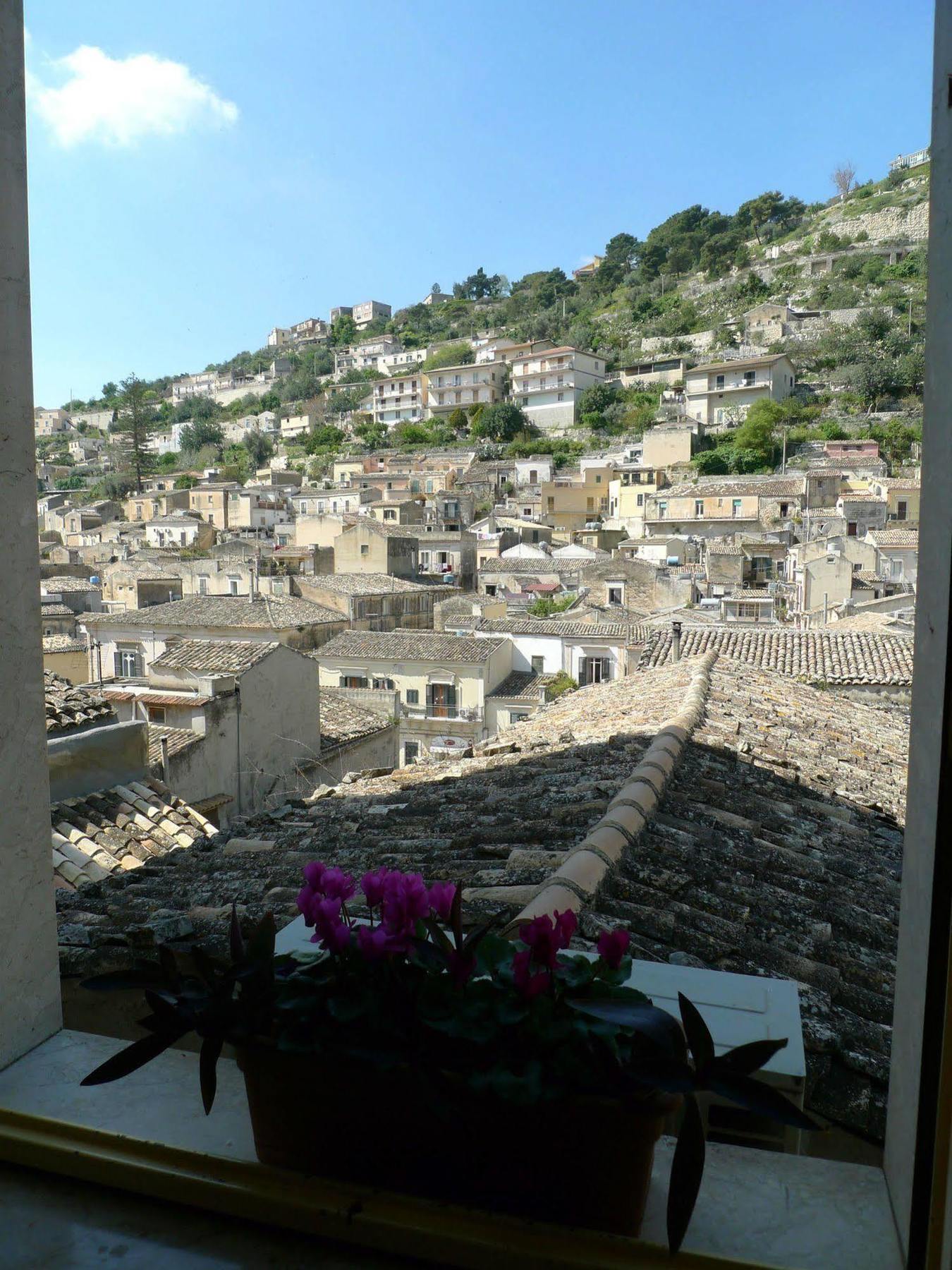 Bed and Breakfast I Tetti Di Siciliando Modica Exterior foto