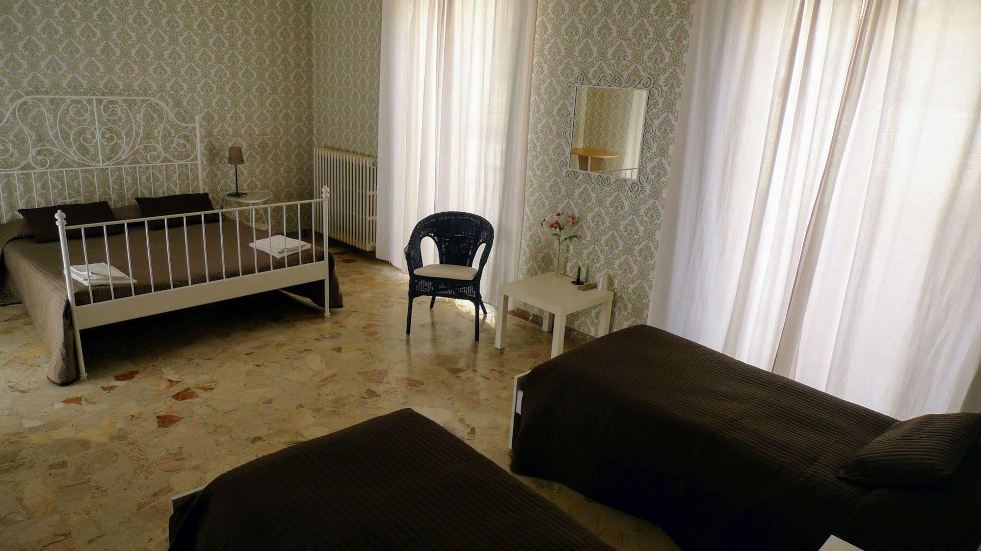 Bed and Breakfast I Tetti Di Siciliando Modica Exterior foto