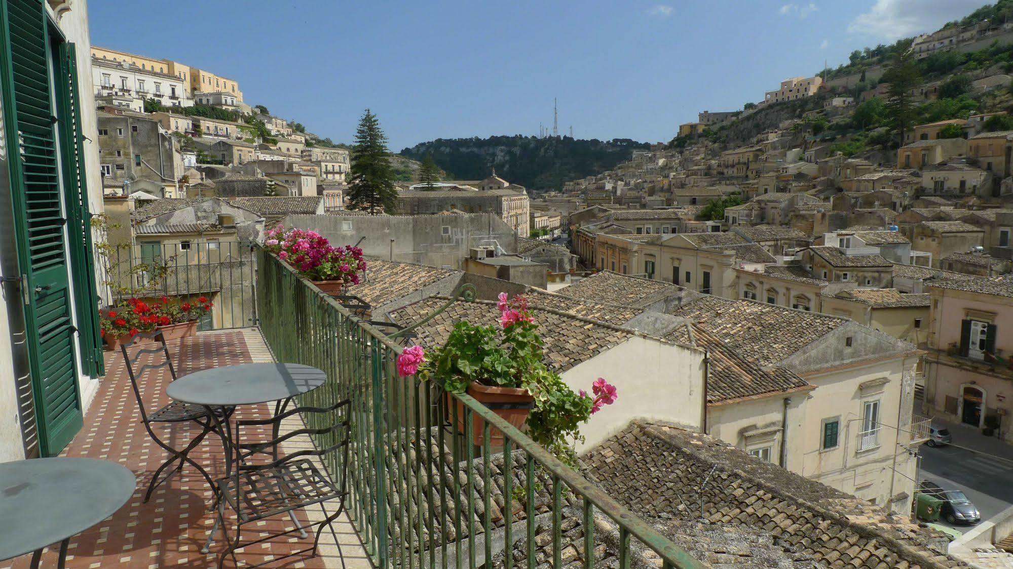 Bed and Breakfast I Tetti Di Siciliando Modica Exterior foto